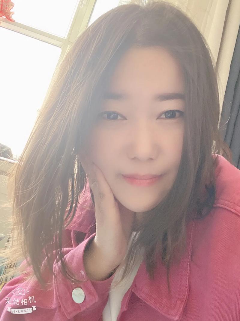 何秋英